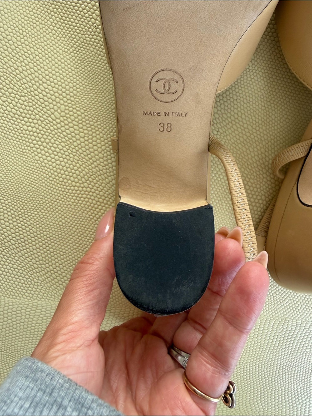 CHANEL Beige and Black Two-Tone Slingback Pumps - Picture 7 of 10